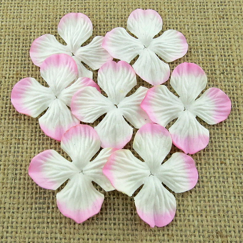 Цветы гортензии 50 мм белые с розовыми краями (10 шт) SAA-395.3 в магазине Арт-Леди