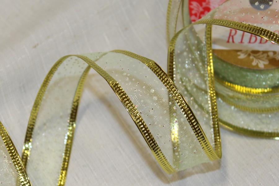 Лента из органзы Снег св. зелен,  армированная, золотая, 2,5 см, 1 м, 80185 в магазине Арт-Леди
