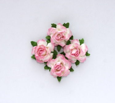 Цветы кудрявой розы, 4 шт, бело-розовые, SCB291814 в магазине Арт-Леди