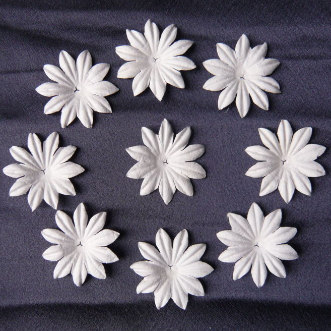 Цветочки для скрапбукинга белые 35 мм, 10 шт./уп., SAA-184 в магазине Арт-Леди