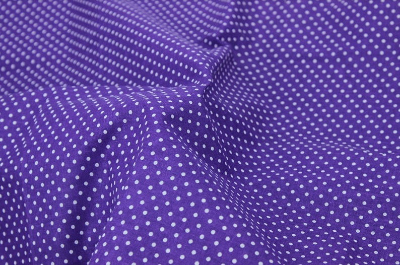 Отрез ткани 50х50 см "Мелкий горох на фиолетовом", хлопок 100%,TO-0019 в магазине Арт-Леди